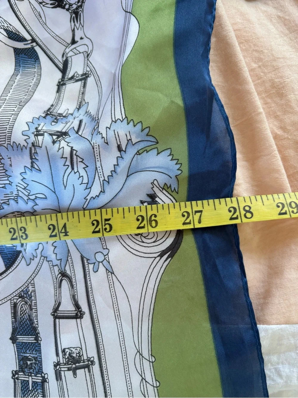 Unbranded Cavalcadour Fleuri Equestrian‎ Belt Crown Floral White Blue Silk Scarf